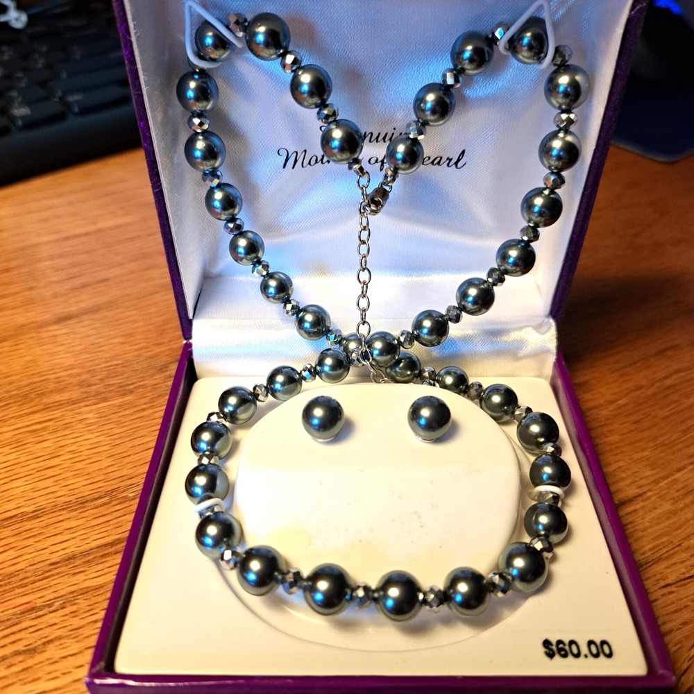 Gemstone Fashion Jewelry Set Necklace Earrings Dark Gray Pearls Adjustable New